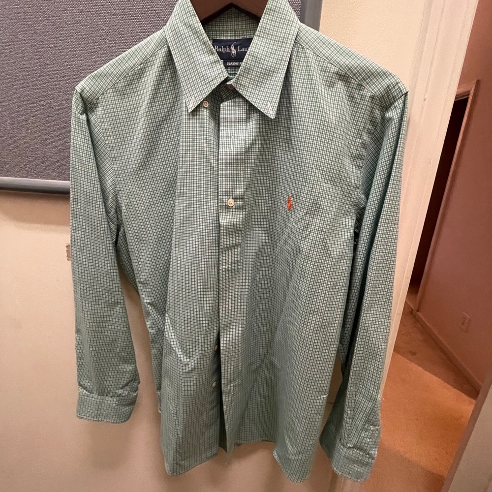 Lot of 3 polo button downs mint condition!